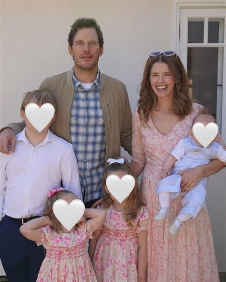 Katherine And Chris Pratt Enjoy A Day At The Beach