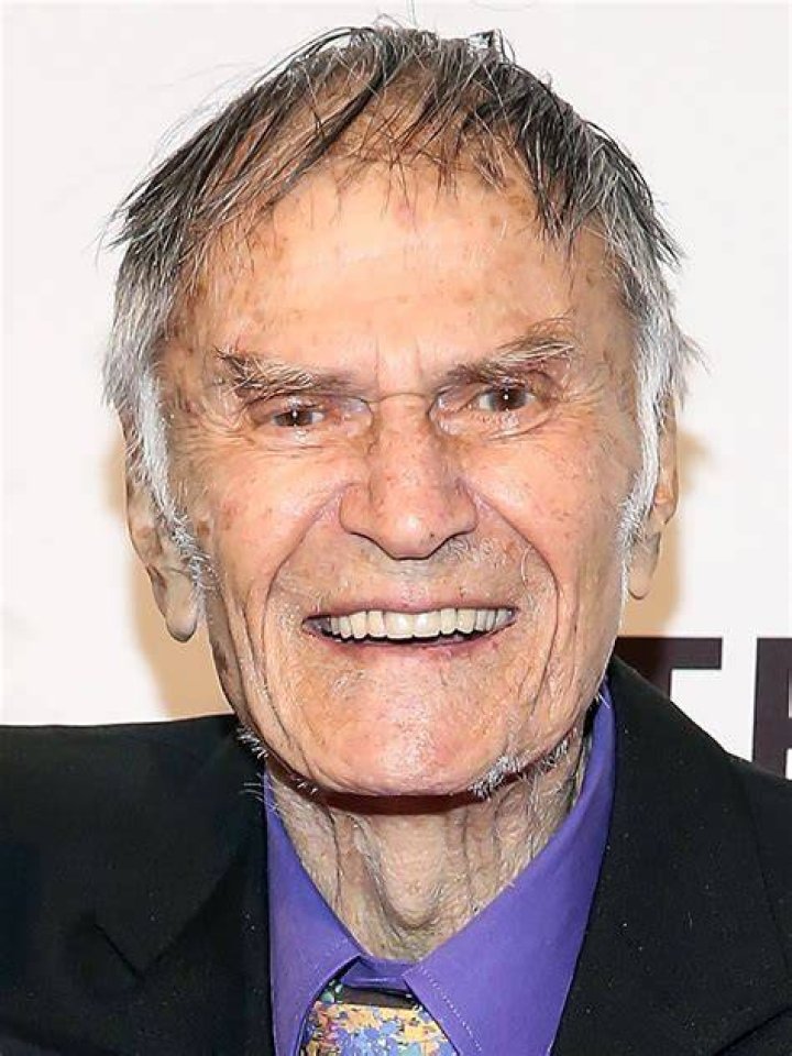 Larry Storch Biography, Age, Height, Wife, Net Worth, Family