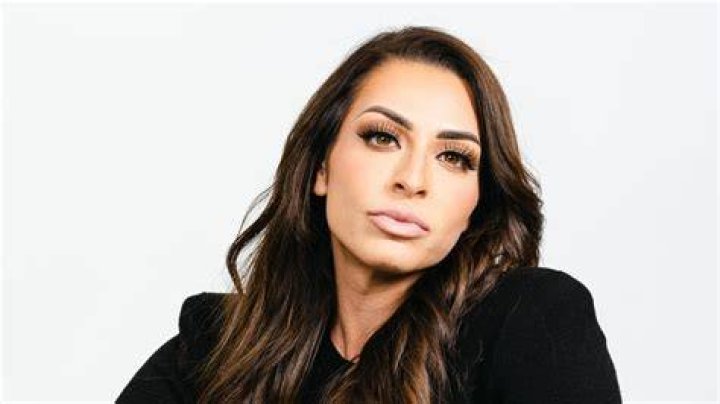 Leila Hormozi's Gender Identity Unveiled