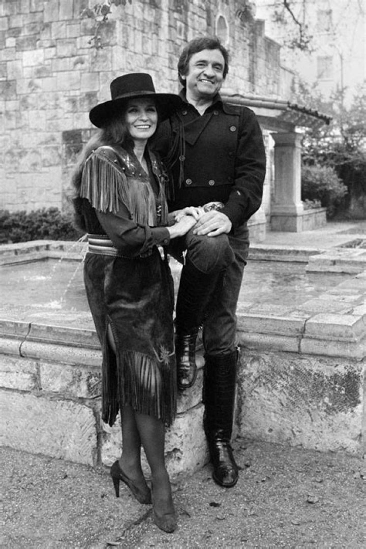 Loretta Lynn And Johnny Cash: Uncovering Their Enduring Bond