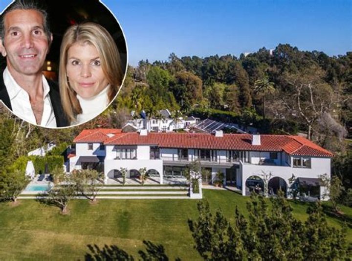 Lori Loughlin And Mossimo Giannulli List $28 Million Bel Air Mansion