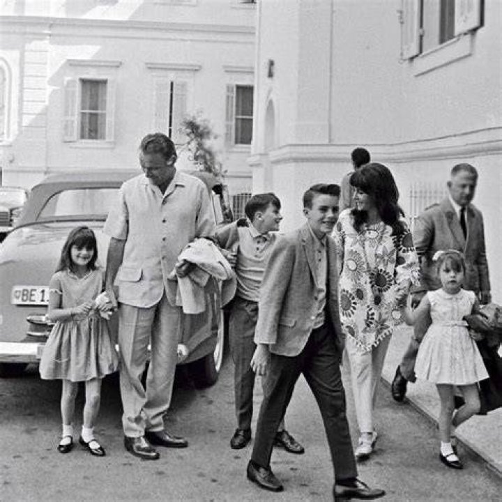 Maria Burton Carson: The Life of Elizabeth Taylor's Adopted Daughter