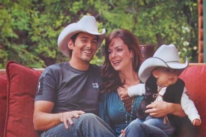 Meet William Huckleberry Paisley Photos Of Brad Paisleys Son With Wife Kimberly Williams-Pais