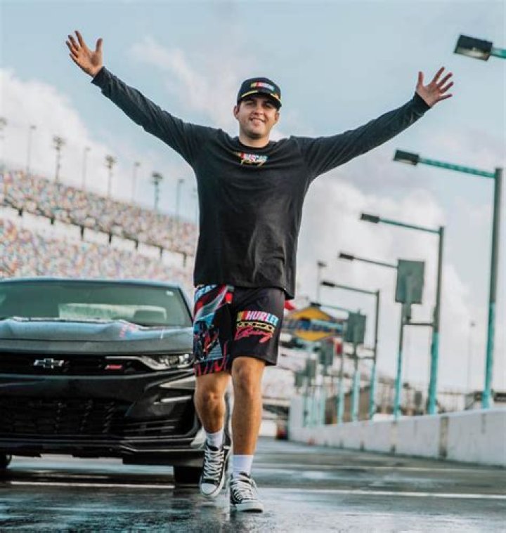 Noah Gragson net worth and salary