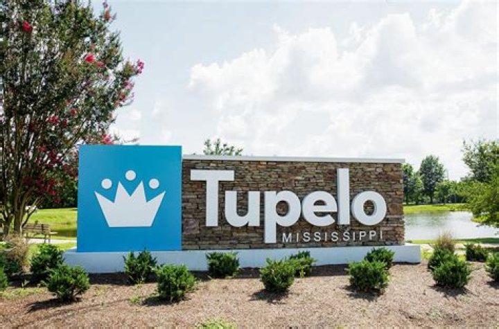 Obituary for Karl Crossen, Beloved Member of Tupelo Community