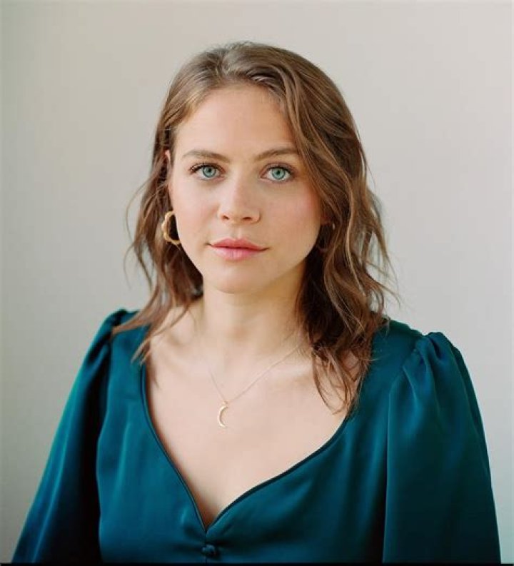 Olivia Luccardi ·