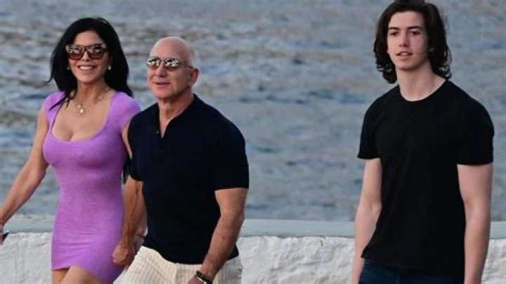 Preston Bezos (Jeff Bezos Son) Wiki, Bio, Age, Height, Weight, Parents, Girlfriend, Net Worth, Facts