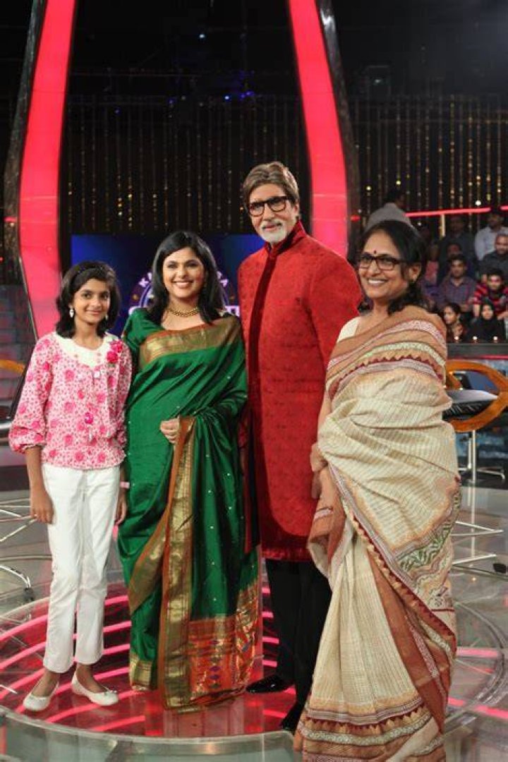 Richa Anirudh- Age, Net Worth, Family, Husband, Salary, Show, Daughter