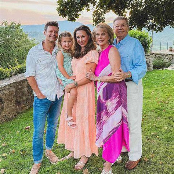 Ryan Seacrest's Sister, Meredith Seacrest Married Jimmy Leach In 2016; Wedding & Children