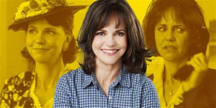 Sally Field Biography, Wiki, Age, Height, Husband, Children, Gidget, Movies and Net Worth