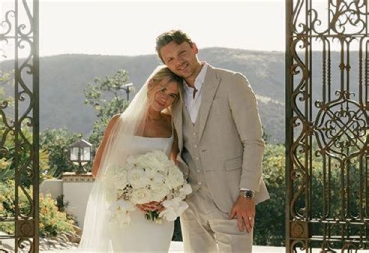 Sam Roberts is Married to Wife: Jessica Spencer. 2 Kids
