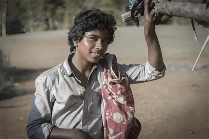 Saroo Brierley's Journey To Find His Brother Guddu