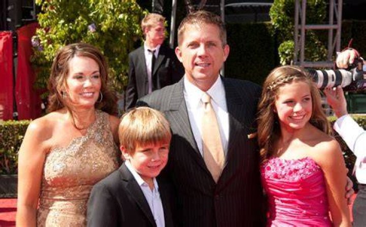 Sean Paytons Ex-Wife Beth Shuey Wiki, Bio, Age, Height, Children, Net Worth, Meghan Payton!!