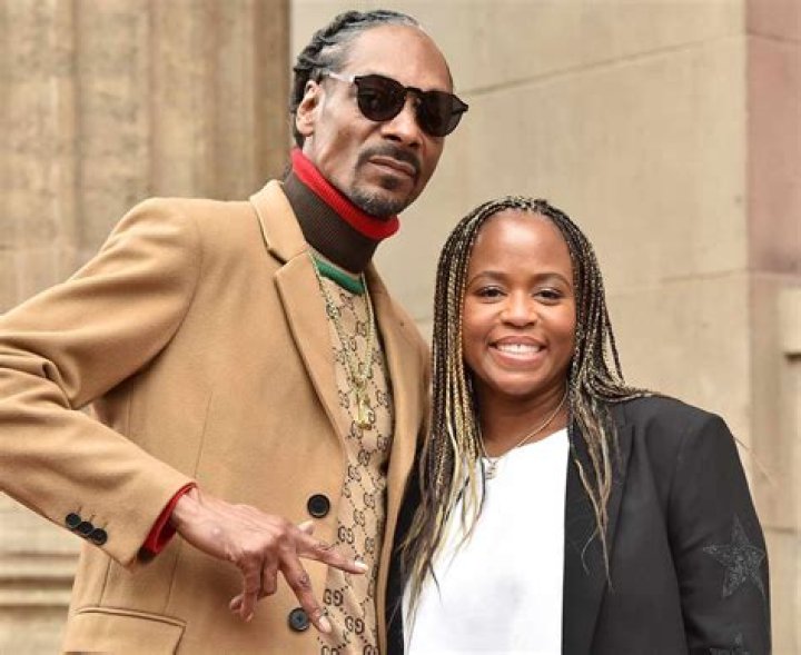 Snoop Dogg's Wife's Cancer Journey: Uncovering Hope And Resilience