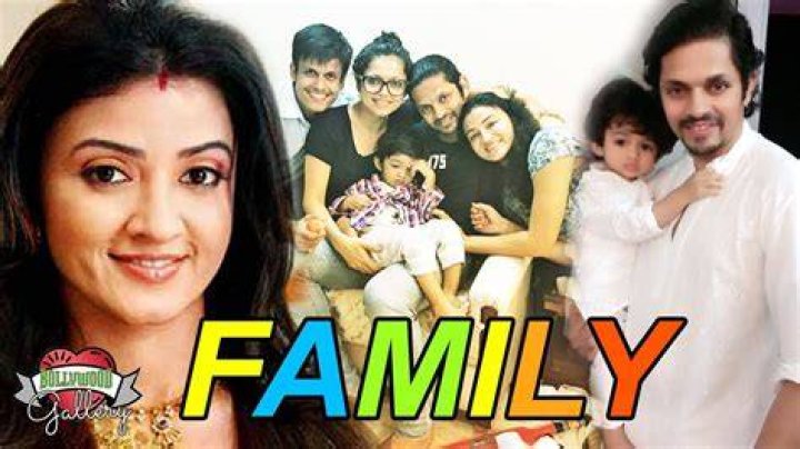 Sulochana Latkar family, husband, children, parents, siblings