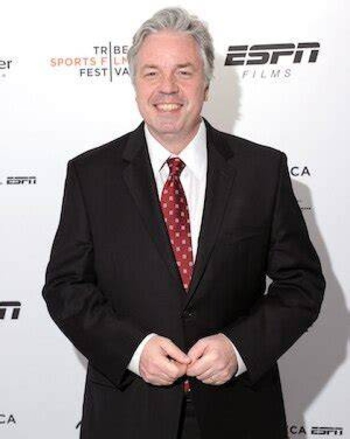 The ESPN Contributor, Chris Connelly is married to Vivian Holtzman Connelly. (Bio, Age, Height, Wife, Children, Wedding, Salary & Net Worth)