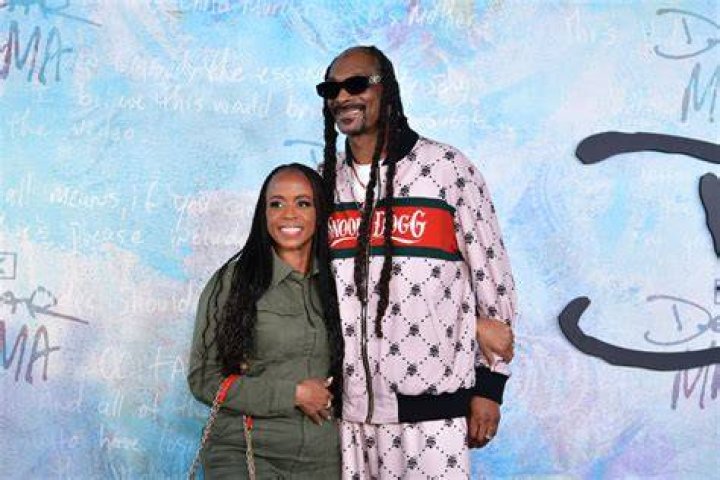 The Health Struggles Of Snoop Dogg's Wife