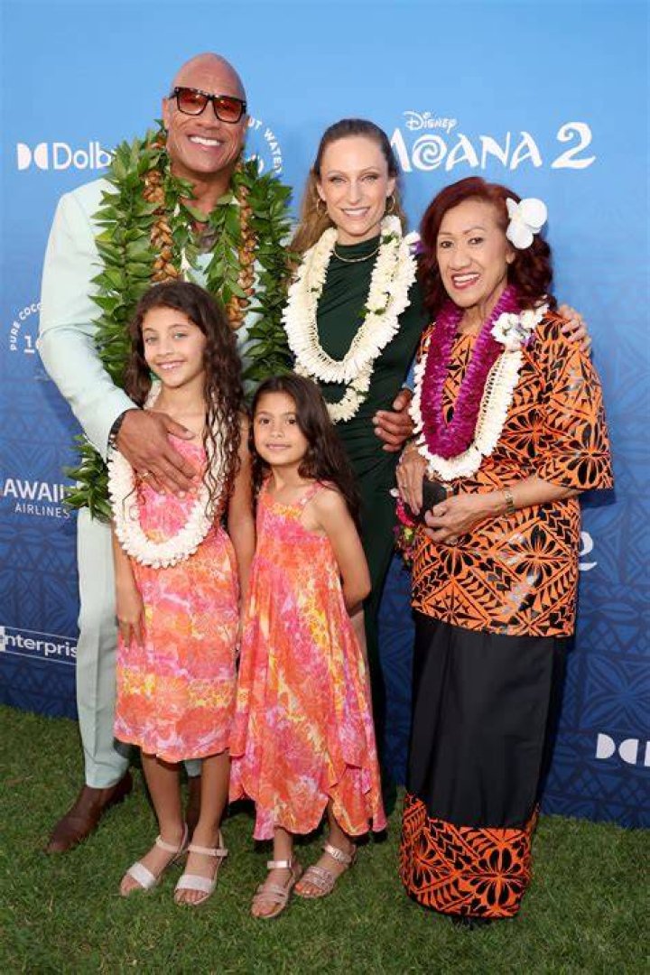 The Relationships of Dwayne Johnson Parents! Dana Martin, Ata Johnson, And Una Johnson!