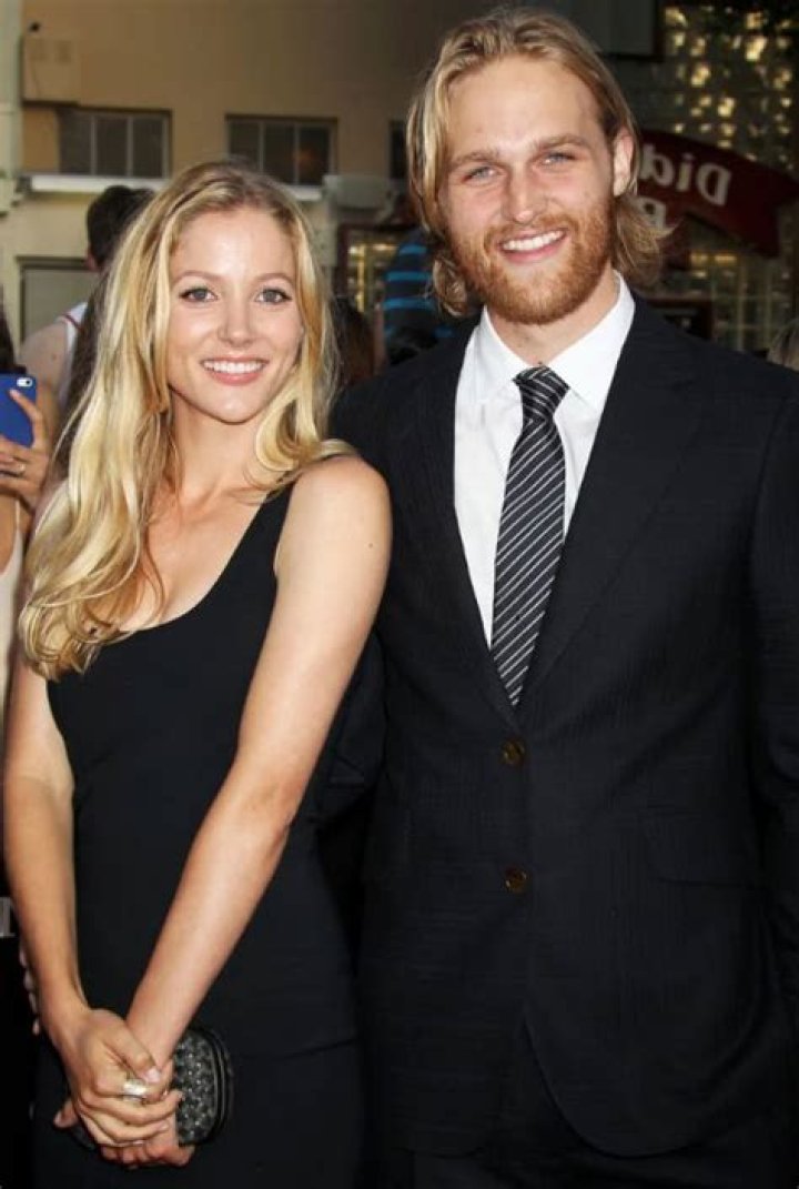 The Stylist Who Married Wyatt Russell and Divorced Him |