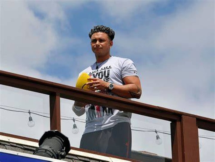 The Truth About Danielle, the Girl Who 'Stalked' Pauly D's Life On the Boardwalk