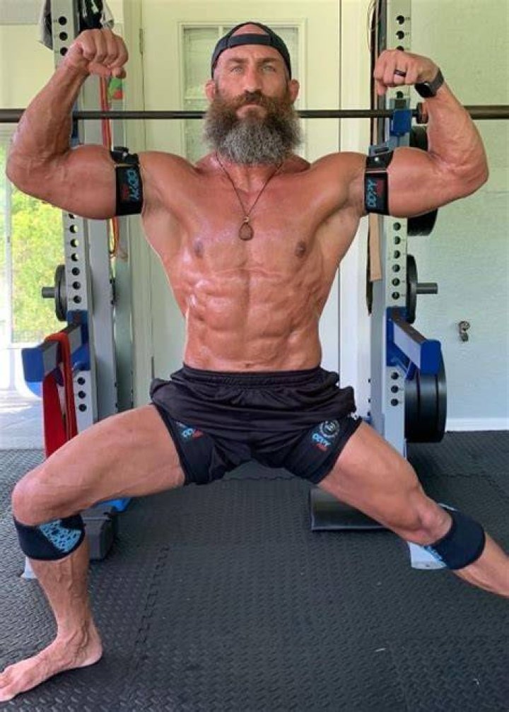 Tommaso Ciampa Height, Weight, Age, Facts, Spouse, Biography