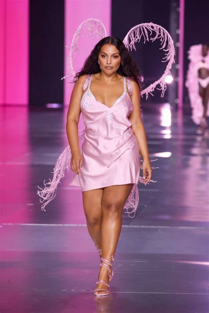 Uncover Paloma Elsesser's Net Worth And Financial Secrets