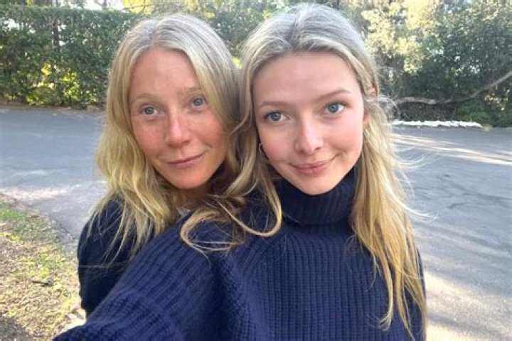 Uncover The Secrets Of Gwyneth Paltrow's Close-Knit Siblinghood