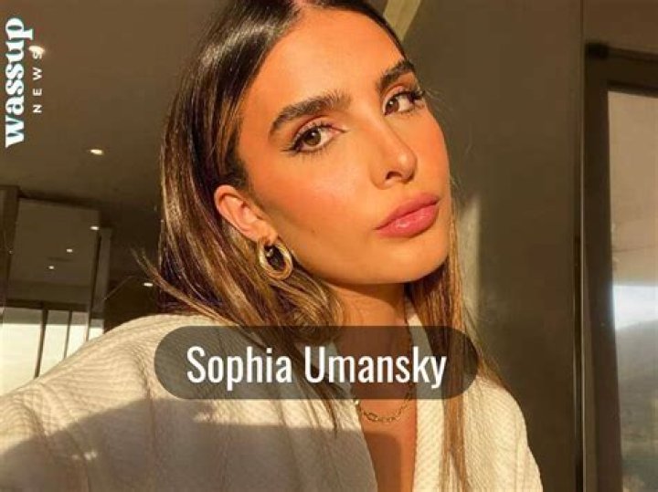 Uncover The Secrets: Sophia Umansky's Height Revealed!