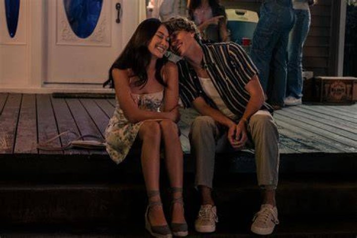 Uncover The Truth About Lola Tung's Boyfriend In 2024: Insider Secrets Revealed