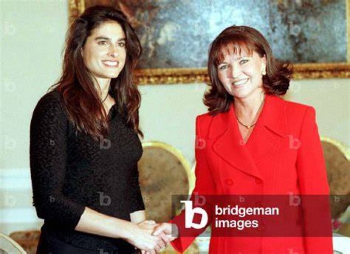 Unravel The Secrets Of Gabriela Sabatini's Enduring Relationships