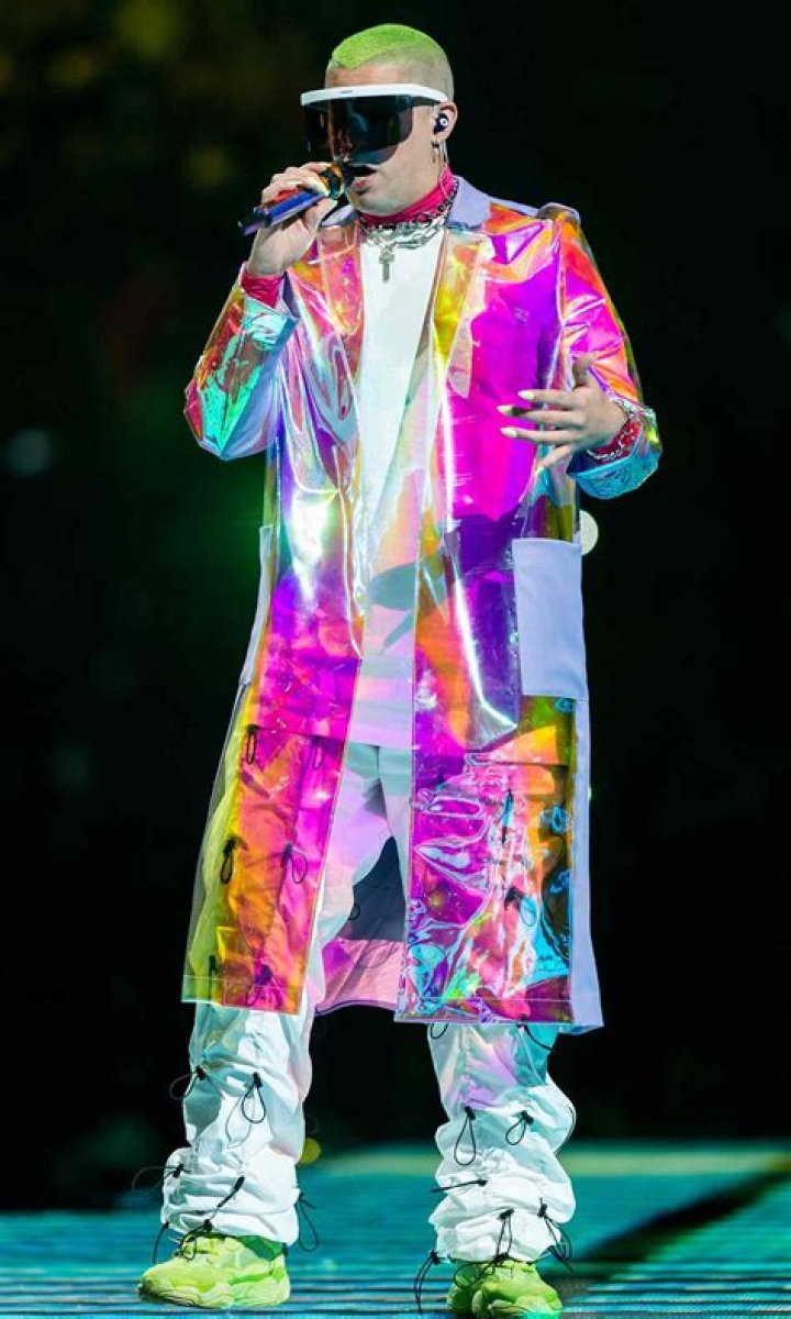 Unveil The Secrets Of Bad Bunny's Height And Celeb Stature