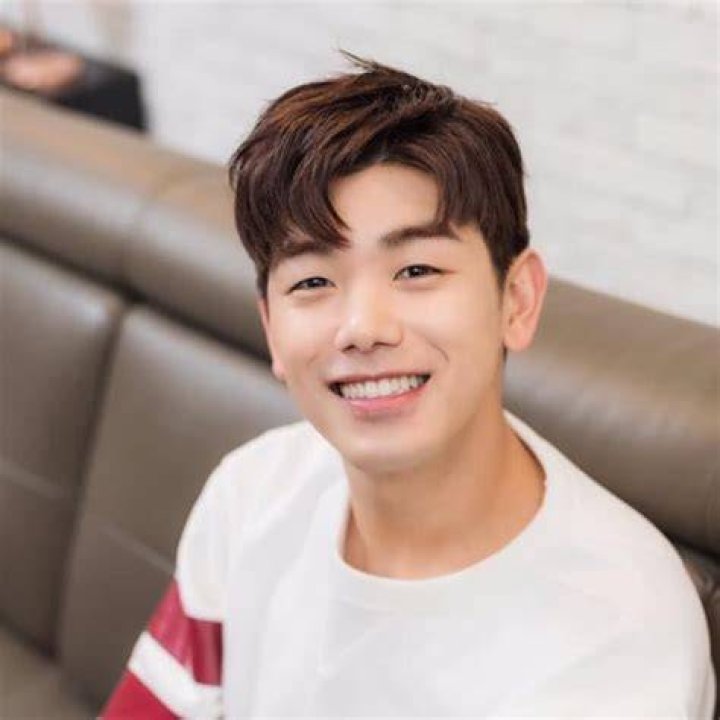 Unveiling Eric Nam's Personal Life: Inside His Romantic Journey