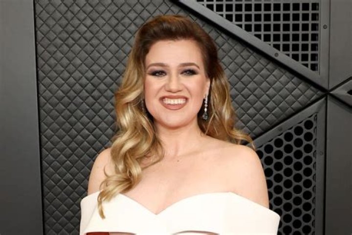 Unveiling Kelly Clarkson's Current Love Life: Exclusive Insights And Surprises