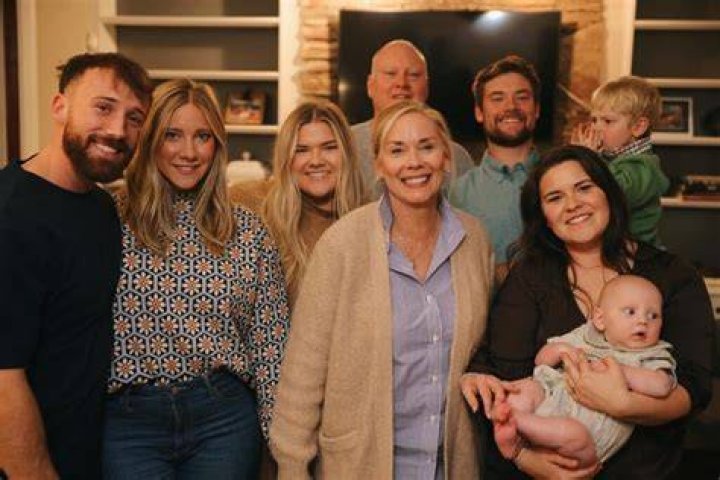 Unveiling Leanne Morgan's Net Worth: Uncovering Surprising Truths