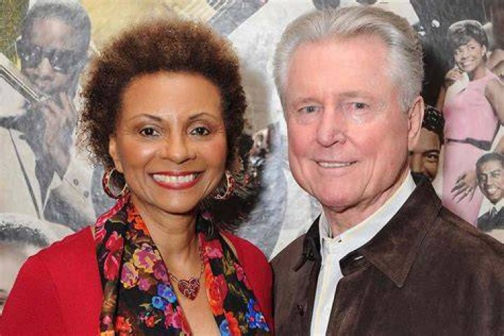 Unveiling Leslie Uggams' Husband: Discoveries And Insights