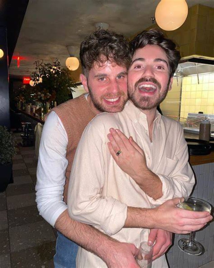 Unveiling Noah Galvin's Gender Identity