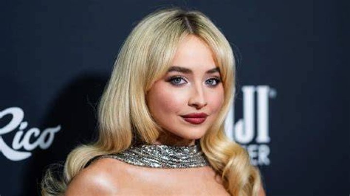 Unveiling Sabrina Carpenter's Age, Height, And Feet: A Journey Of Discovery
