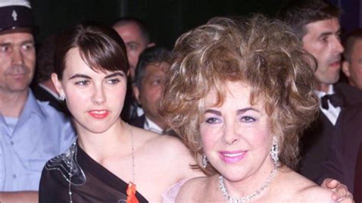 Unveiling The Enigmatic World Of Elizabeth Taylor's Granddaughter Lookalikes