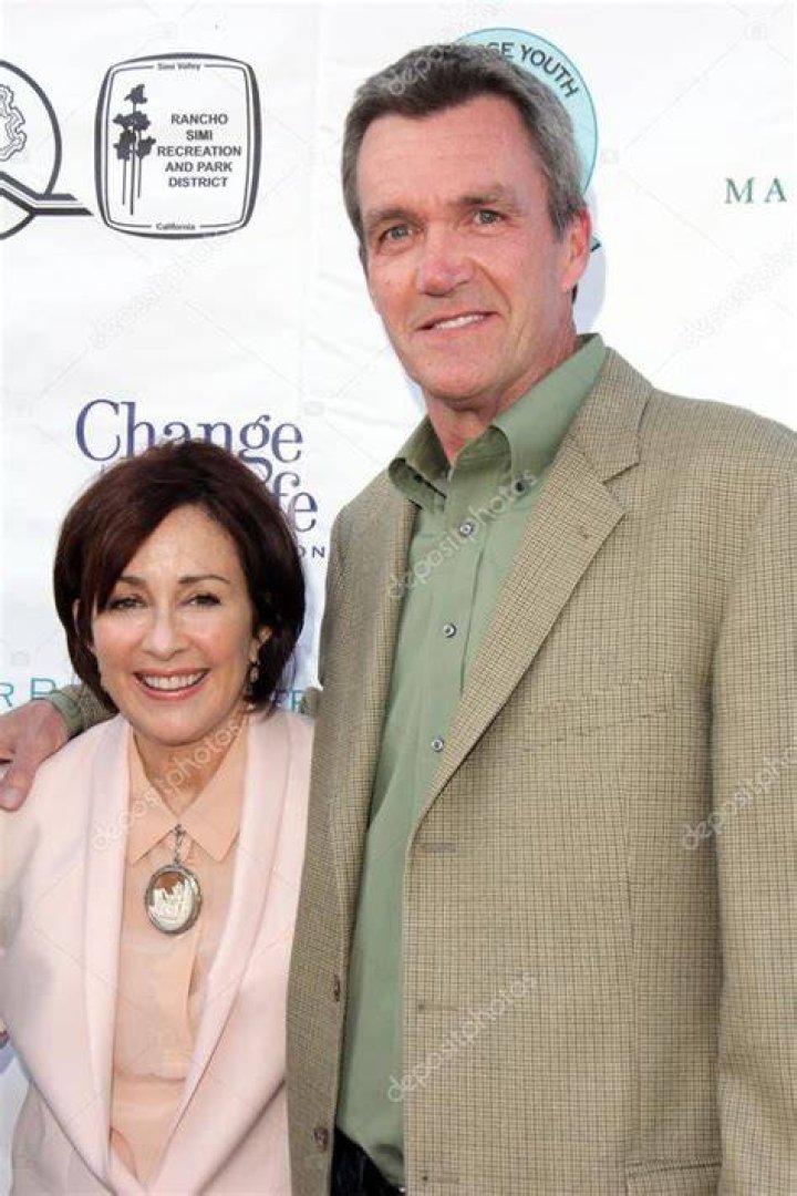 Unveiling The Enigmatic World Of Neil Flynn's Wife: Discoveries And Insights