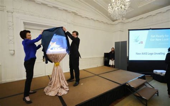 Unveiling The Icon's Life And Fortune