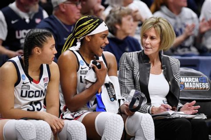 Unveiling The Inspiring Family Behind Coaching Legend Chris Dailey