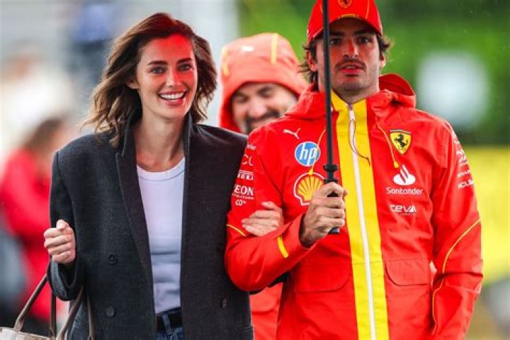 Unveiling The Inspiring World Of Sainz's Girlfriend: Discoveries And Insights