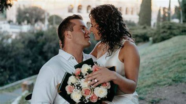 Unveiling The Secrets: Jane Lewis' Husband Revealed!