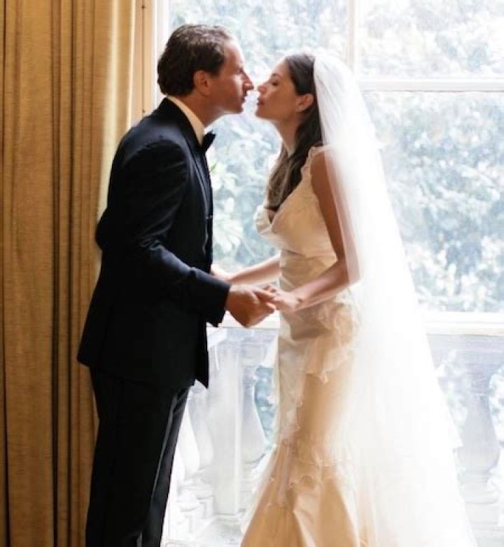 Unveiling The Secrets Of Annalise Glick's Glamorous Wedding