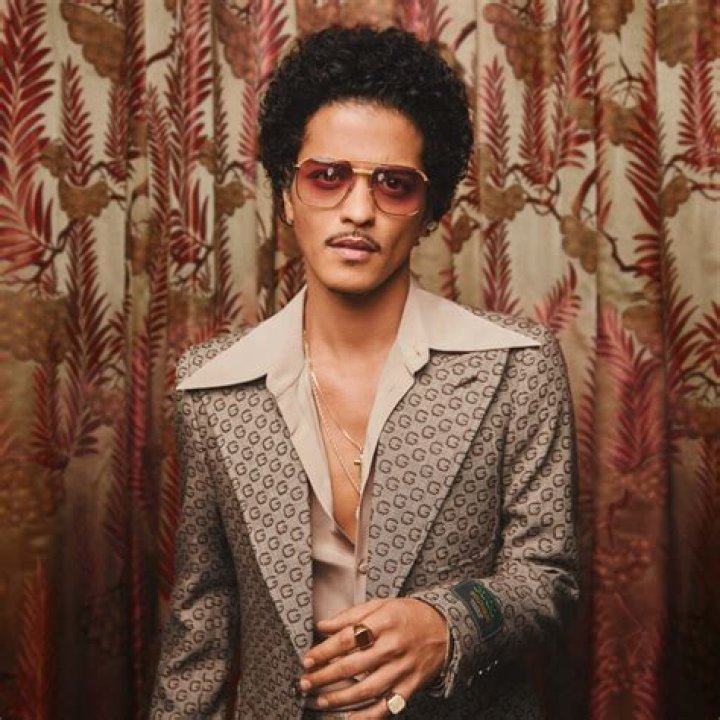 Unveiling The Truth Behind The Rumors: Is Bruno Mars Alive?