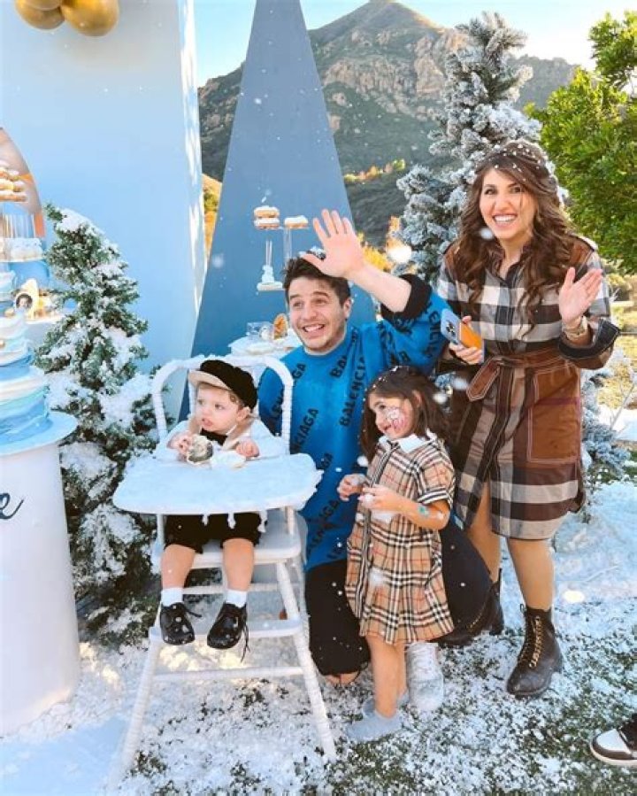 Valente Rodriguez Net Worth,age,height,family life,lifestyle |