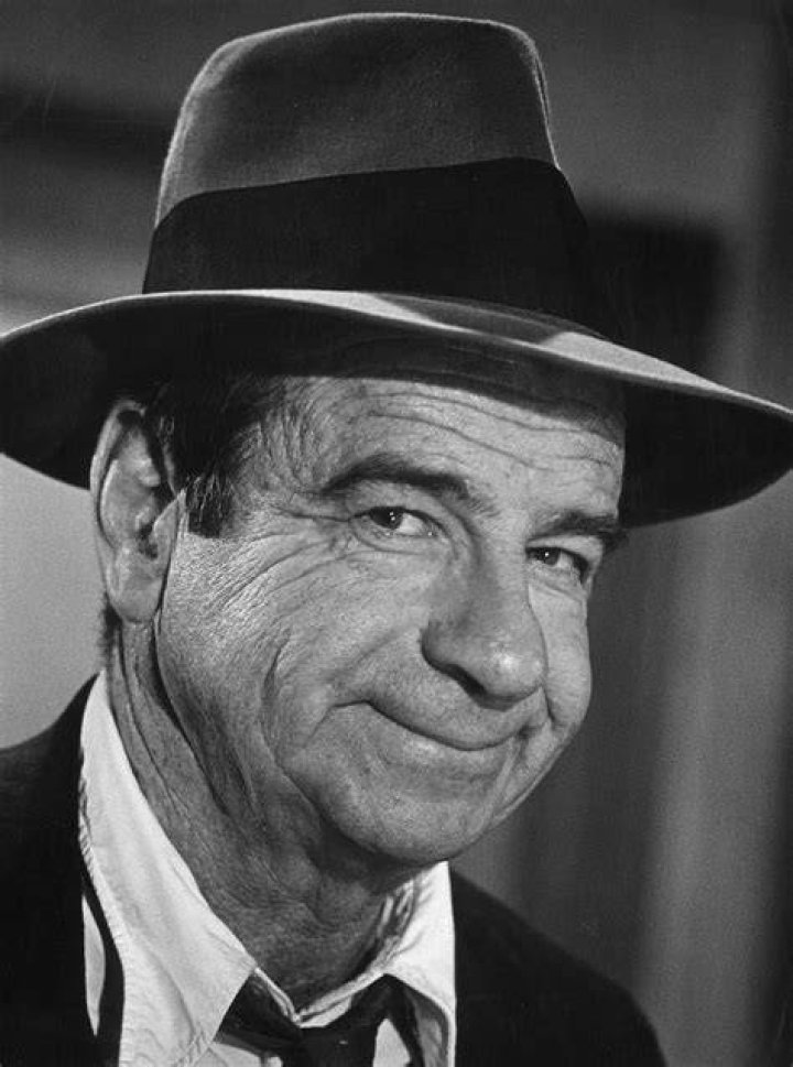 Walter Matthau ·