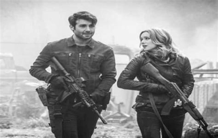 Watchmen actor, James Wolk Married Elizabeth Jae Lynch With Whom He Shares Two Children!