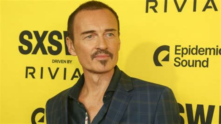 What disease does Julian McMahon have?