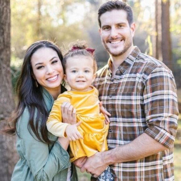 Who is Alyse Eady Husband? Is She Welcomes a New Baby Again?